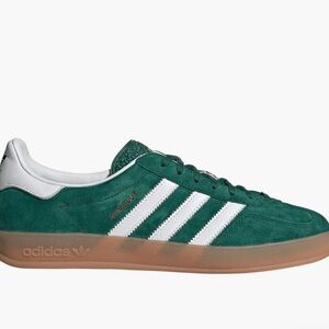 Adidas Gazelle size 6.5 ( 5.5 in men’s )